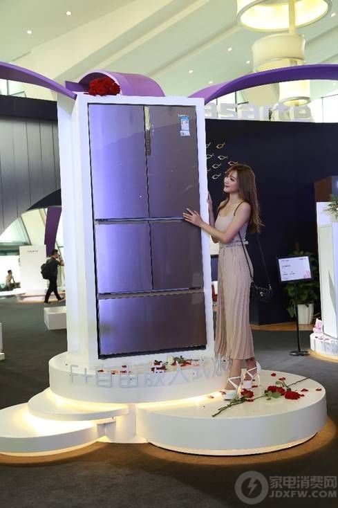 卡萨帝1-7月万元以上冰箱市场以28.6%份额居行业第1