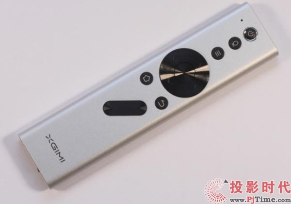 作为升级版，极米Z5极光无屏电视带你玩点不一样